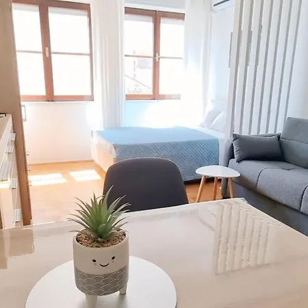Karolina Appartement *